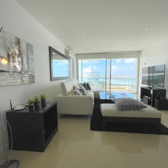 Vista del lujoso Departamento en Playa Brava Invierta en Punta del Este con Punta del Este Investments®
