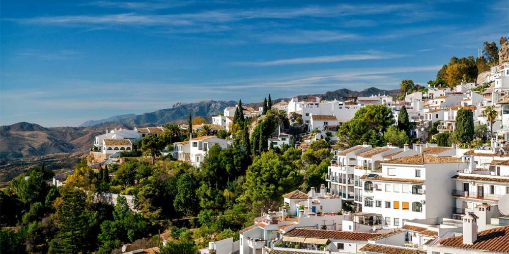 Costa del Sol Espana Consultora en Inversiones en la Costa del Sol Las casas están magníficamente ubicadas en una colina con vistas al Mediterráneo.Ref.1032