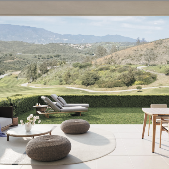 Magnífica vista al golf de estos lujosos departamentos en Mijas- Vende Costa del Sol Espana Inversiones Inmobiliarias