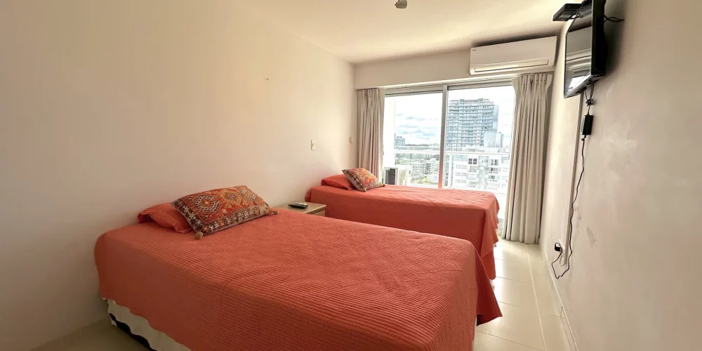 12.departamento-playa-mansa-dormitorio-secundario