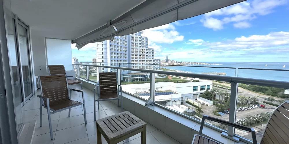 5.departamento-playa-mansa-terraza-vista-panoramica-mar
