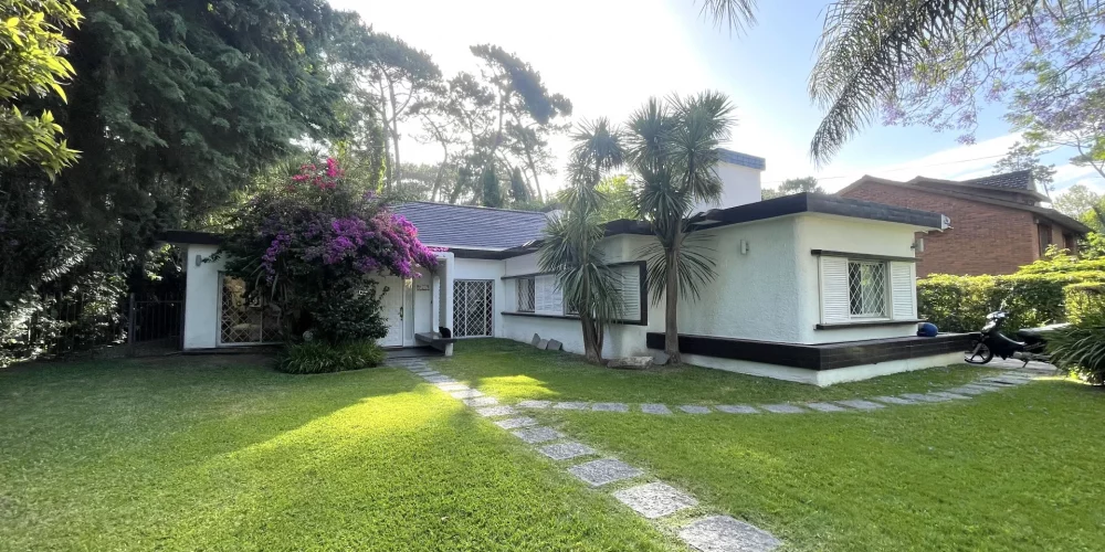 casa-en-venta-cantegril-punta-del-este casa-en-venta-cantegril-punta-del-este