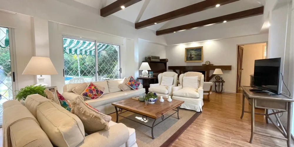 living-con-salida-galeria-cantegril living-con-salida-galeria-cantegril